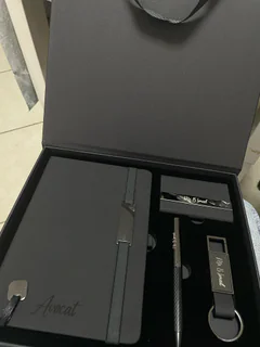 Coffret 4 pièces de luxe effet jeans vue 2