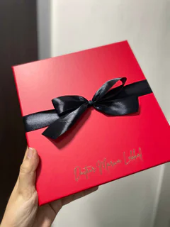 Coffret Cadeau Élégant Rouge - Agenda & Stylo Personnalisés vue 3