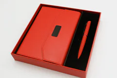 Coffret Cadeau Élégant Rouge - Agenda & Stylo Personnalisés vue 4