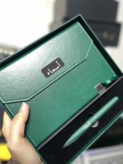 Coffret Cadeau Élégant Vert - Agenda & Stylo Personnalisés vue 2