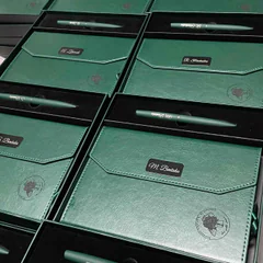 Coffret Cadeau Élégant Vert - Agenda & Stylo Personnalisés vue 4