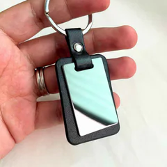 Porte-Clés Personnalisé en Cuir Noir et Métal Gravé vue 2