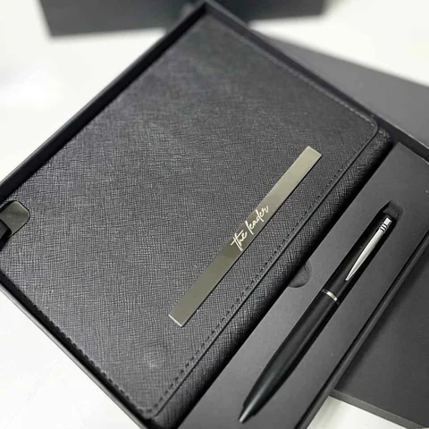 Signature Élégante Noir – Coffret carnet & stylo personnalisés – coffret signature personnalisé au Maroc | Giftshouse