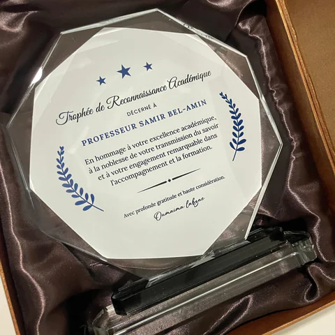 Trophée en cristal personnalisée – cadeaux photo personnalisé au Maroc | Giftshouse