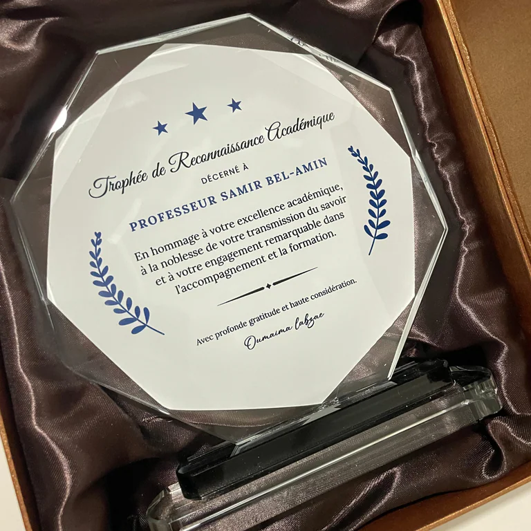 Trophée en cristal personnalisée – cadeaux photo personnalisé au Maroc | Giftshouse